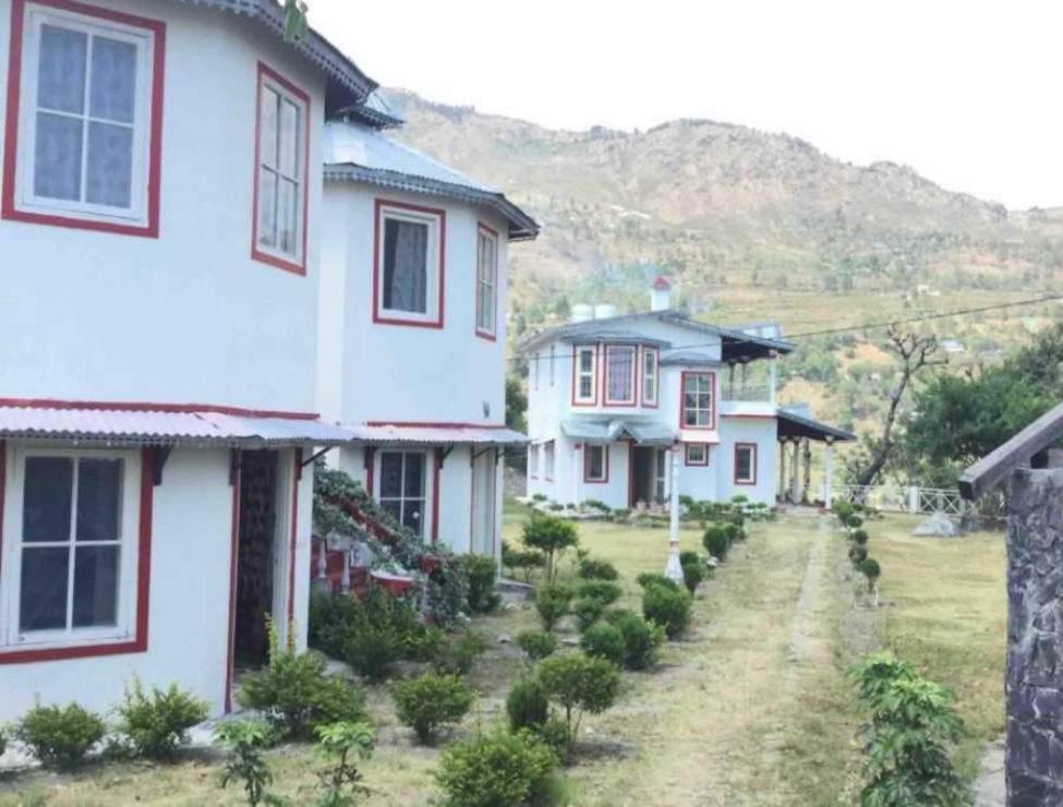 The Hidden Cove * Bhimtal